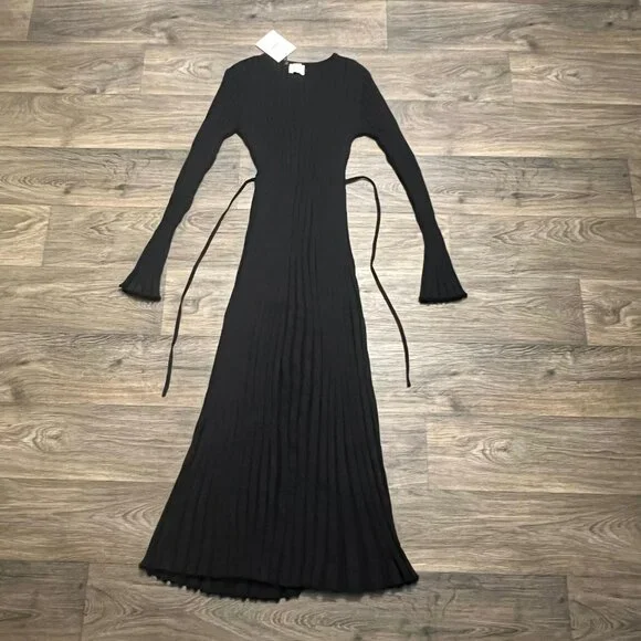 NEW DISSH Black Sleeved Knit Midi Dress Size Size Medium (Flaw) NWT